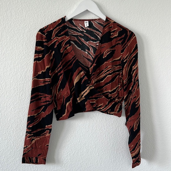 BP. Burnout Tiger Stripe Top - Picture 2 of 7